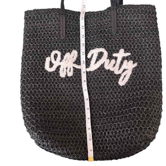 Vacation Bag And Hat.  Women's woven beach/pool Bag and hat. Black And white. - Picture 9 of 10